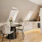 Διαμέρισμα Dinbnb Bryggen Μπέργκεν